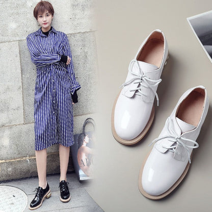 Spring And Autumn Shiny Round Toe Small Leather Shoes Mid-heel Platform