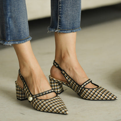 High-heeled shoes