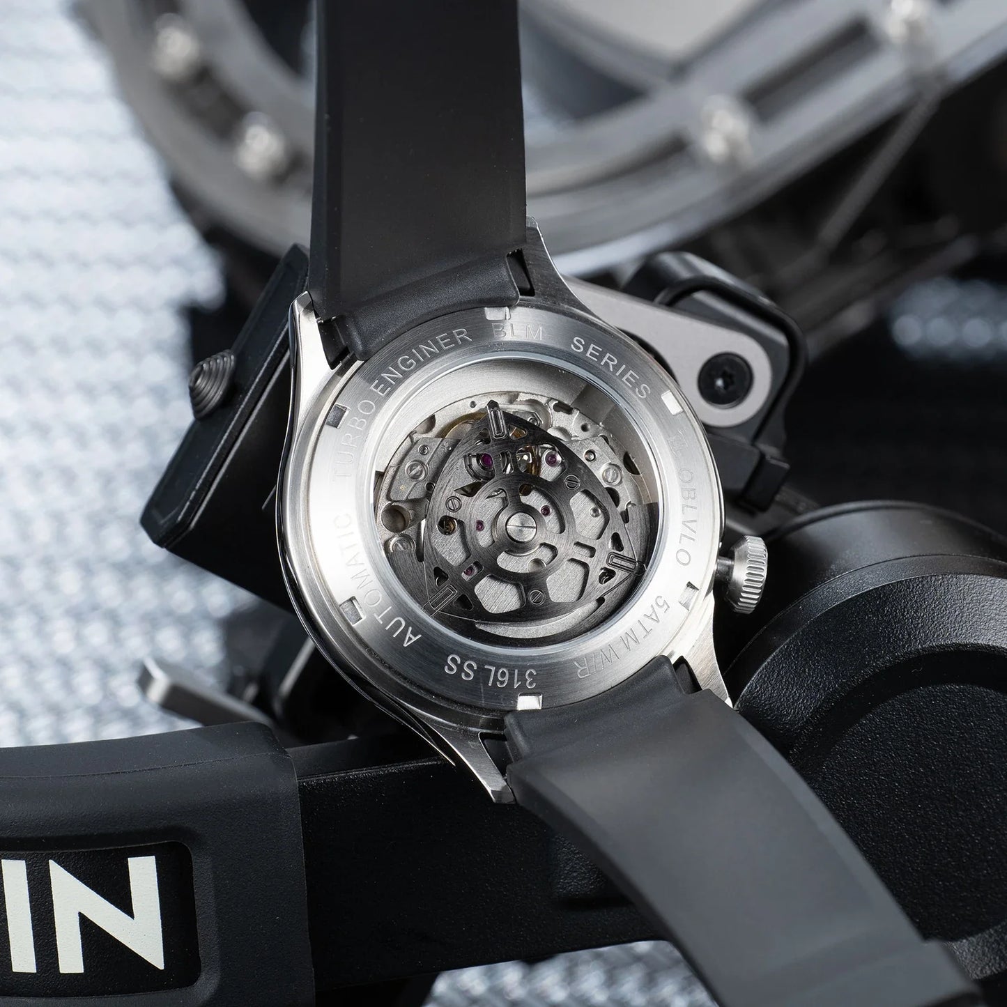 OBLVLO Original Design Mens Carbon FIbre Rotor DIal Black Rubber Mechanical Watch Blue Glow Waterproof Sport Watches BLM-ROTOR