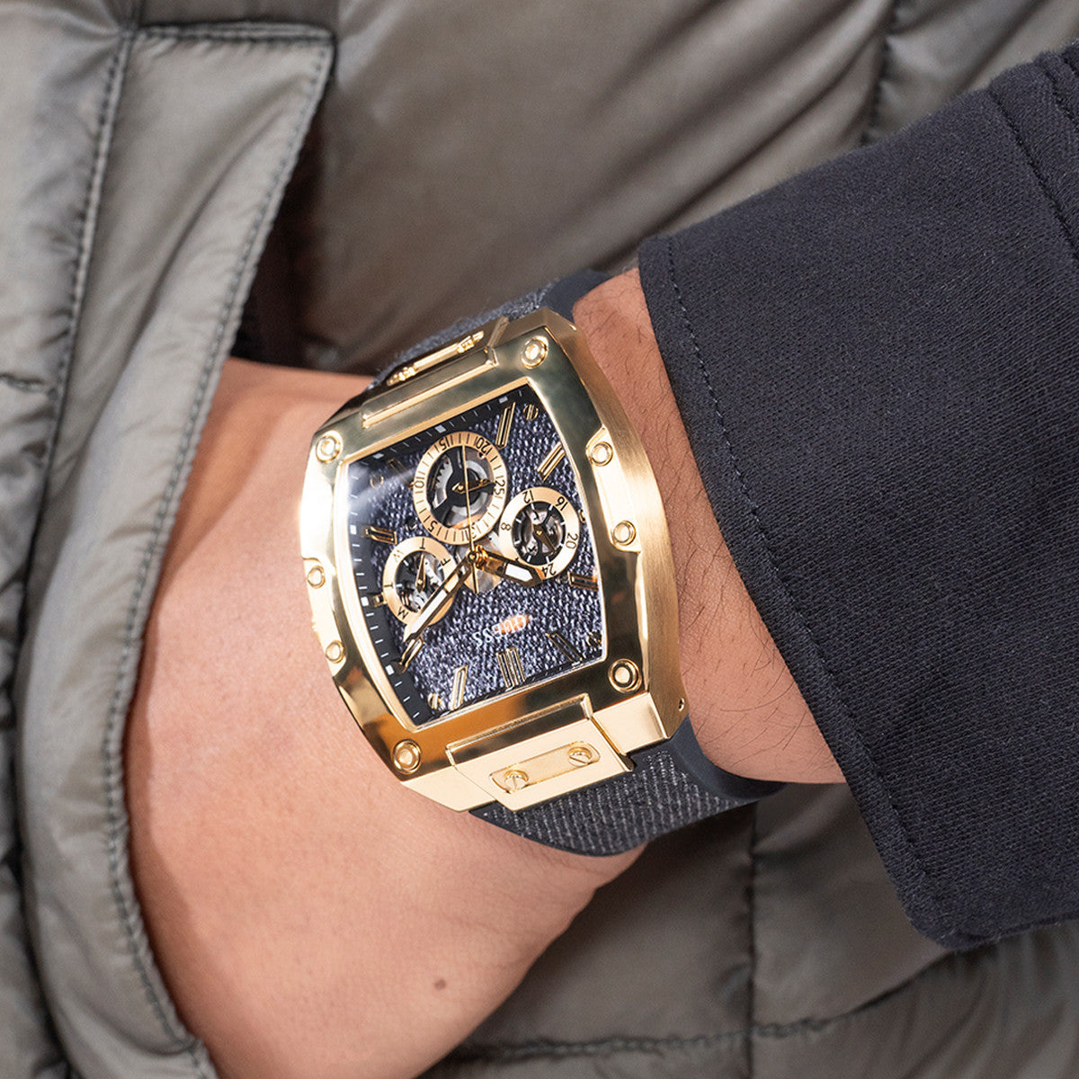 GUESS Mod. PHONIX-4