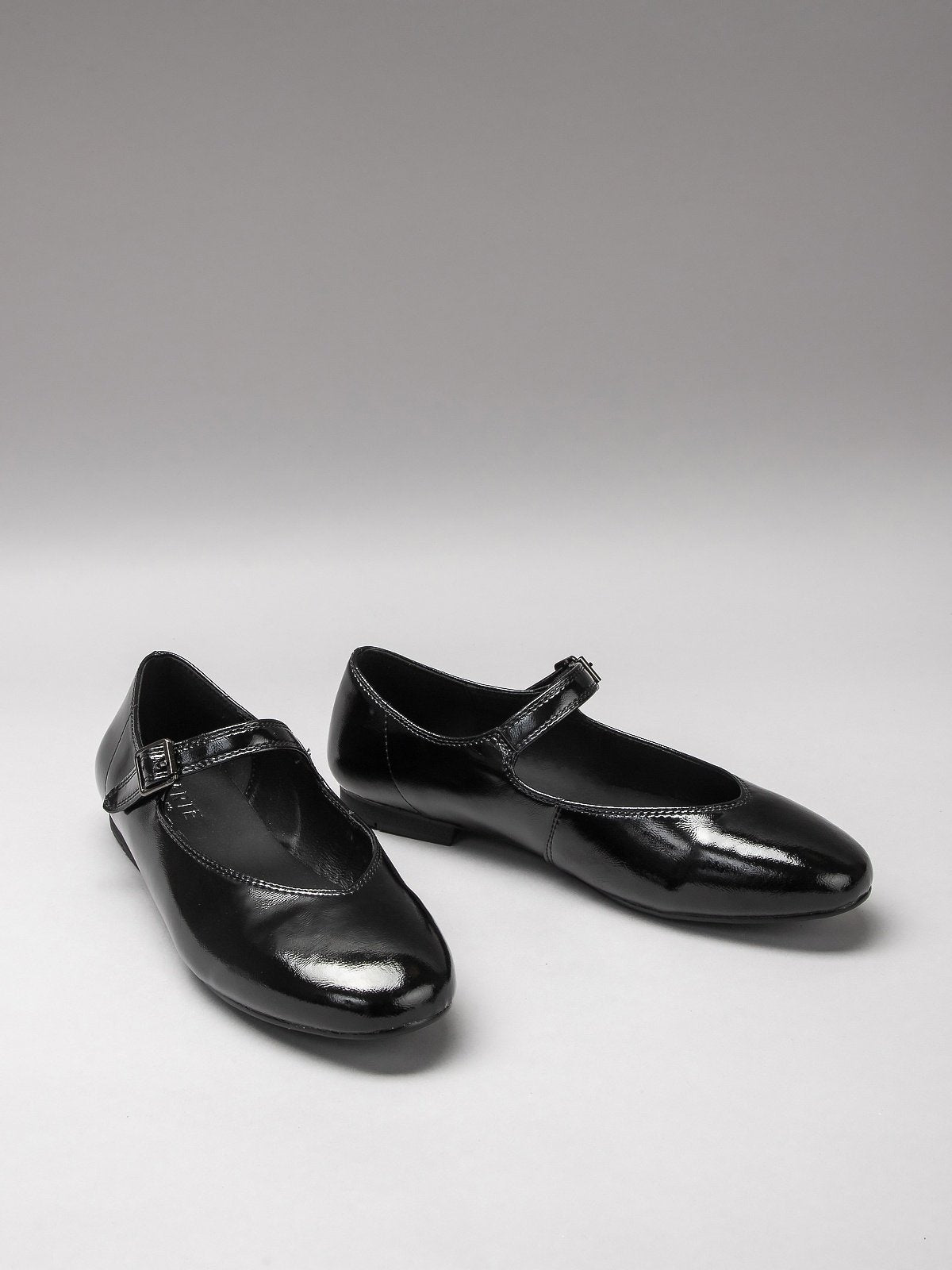 Women's leather shoes-1
