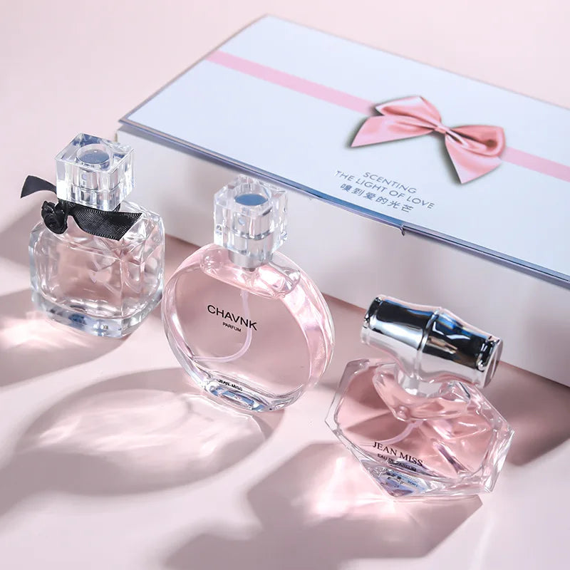 30 ml x 3PCS Eau De Parfum Geschenkbox Feminino Spray Frischer leichter Duft Floral Fruity Chypre Notes Langlebiges Damenparfüm-Set