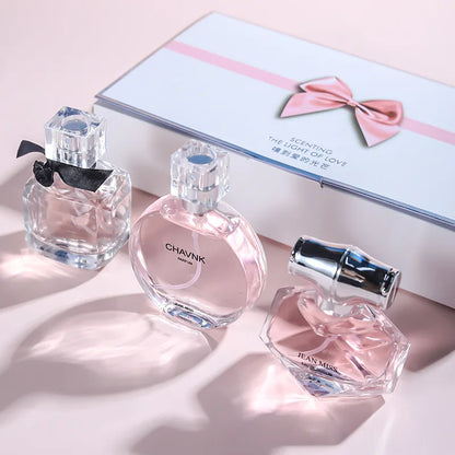 30 ml x 3PCS Eau De Parfum Geschenkbox Feminino Spray Frischer leichter Duft Floral Fruity Chypre Notes Langlebiges Damenparfüm-Set