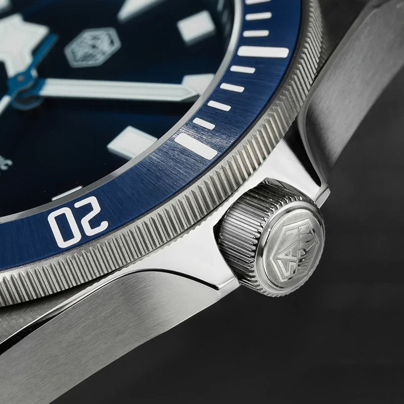 San Martin SN0121TW Titanium Dive Watch NH35 Automatic Movement Sapphire Luminous 300m Waterproof Watches Sunray Dial Wristwatch