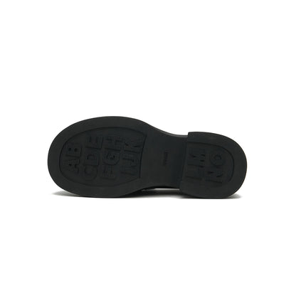 Glanzende leren loafers in Britse stijl