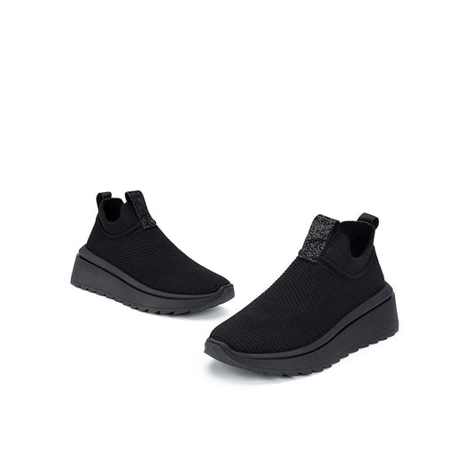 Comfortable Slip On Lightweight Walking Shoes-1