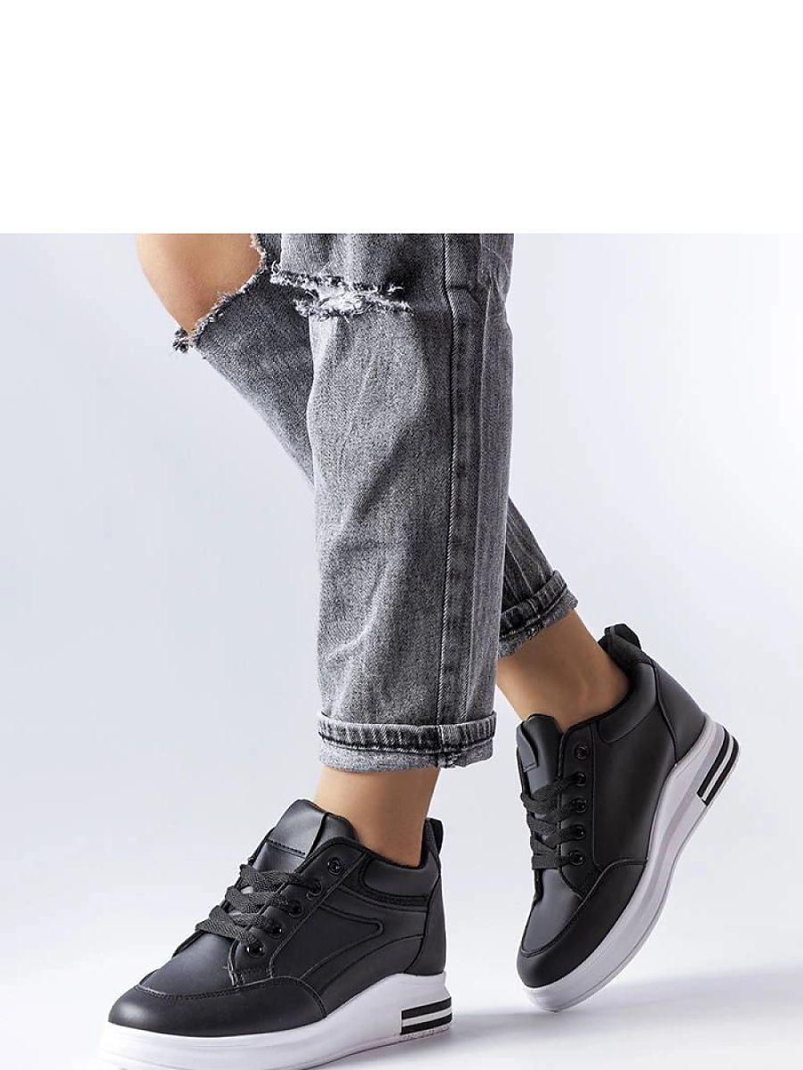 Sneakers model 207919 Solea
