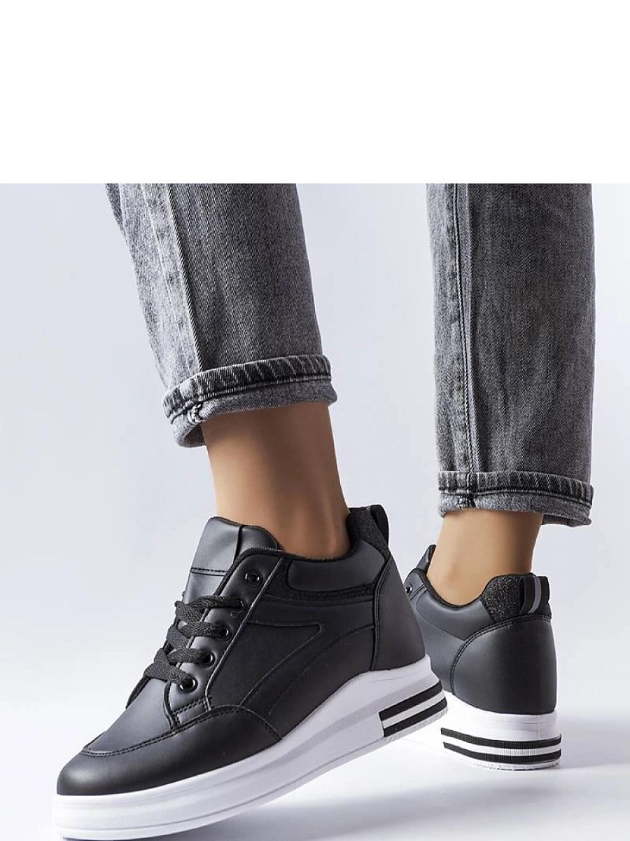 Sneakers model 207919 Solea