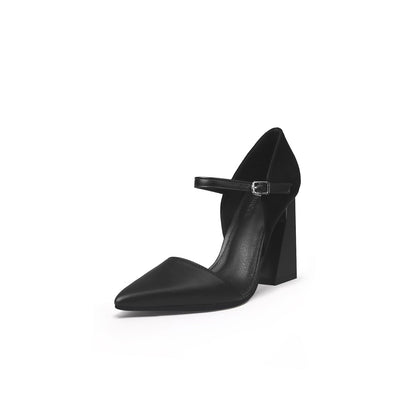 Pumps met spitse neus, enkelbandje en trapeziumhak