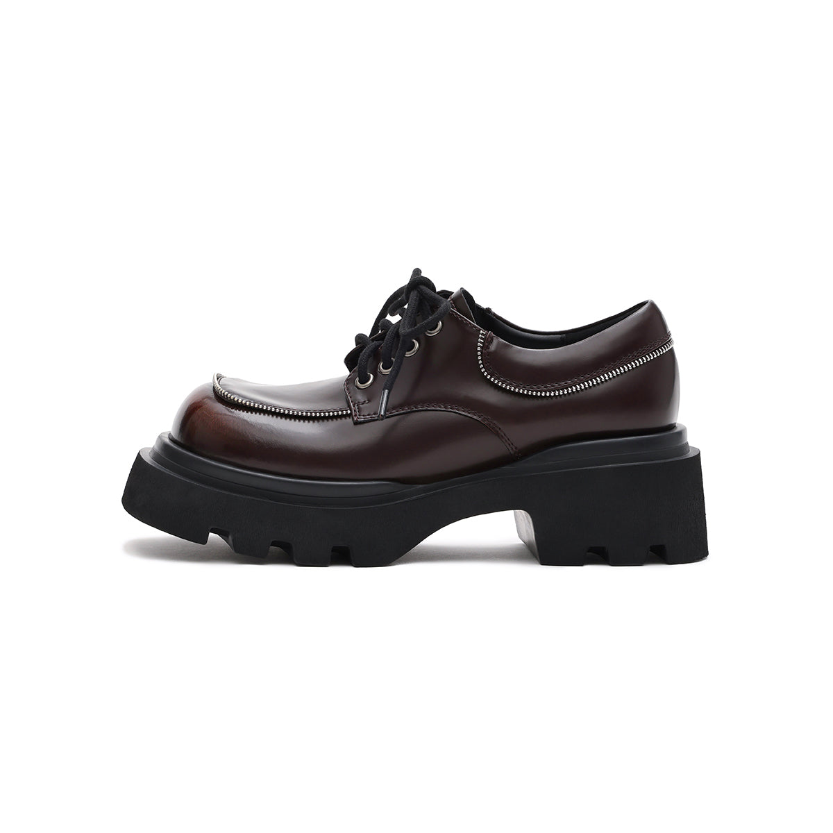 Veelzijdige robuuste leren schoenen met ronde neus