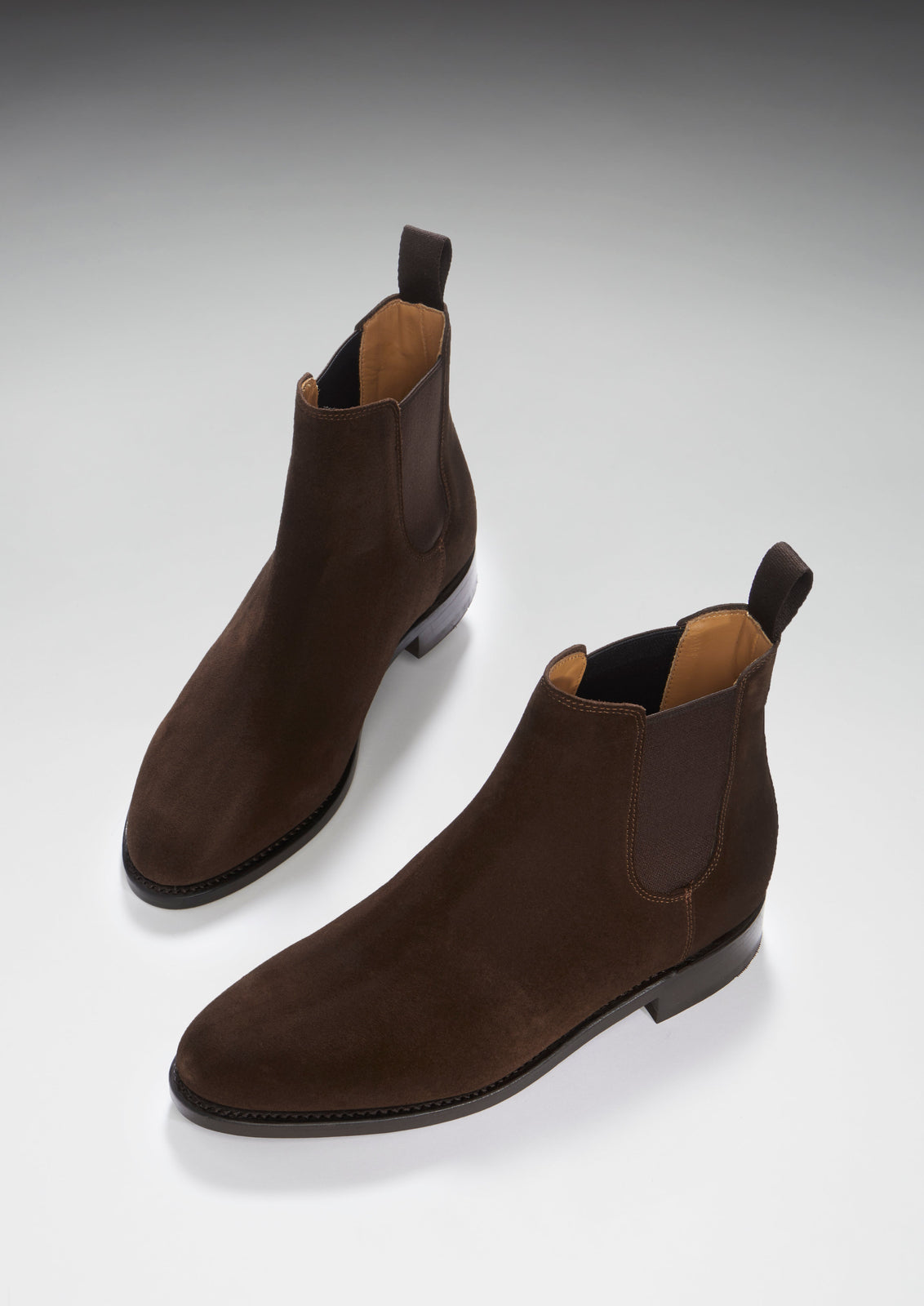 Damesbruine suède Chelsea boots, doorgenaaide leren zool